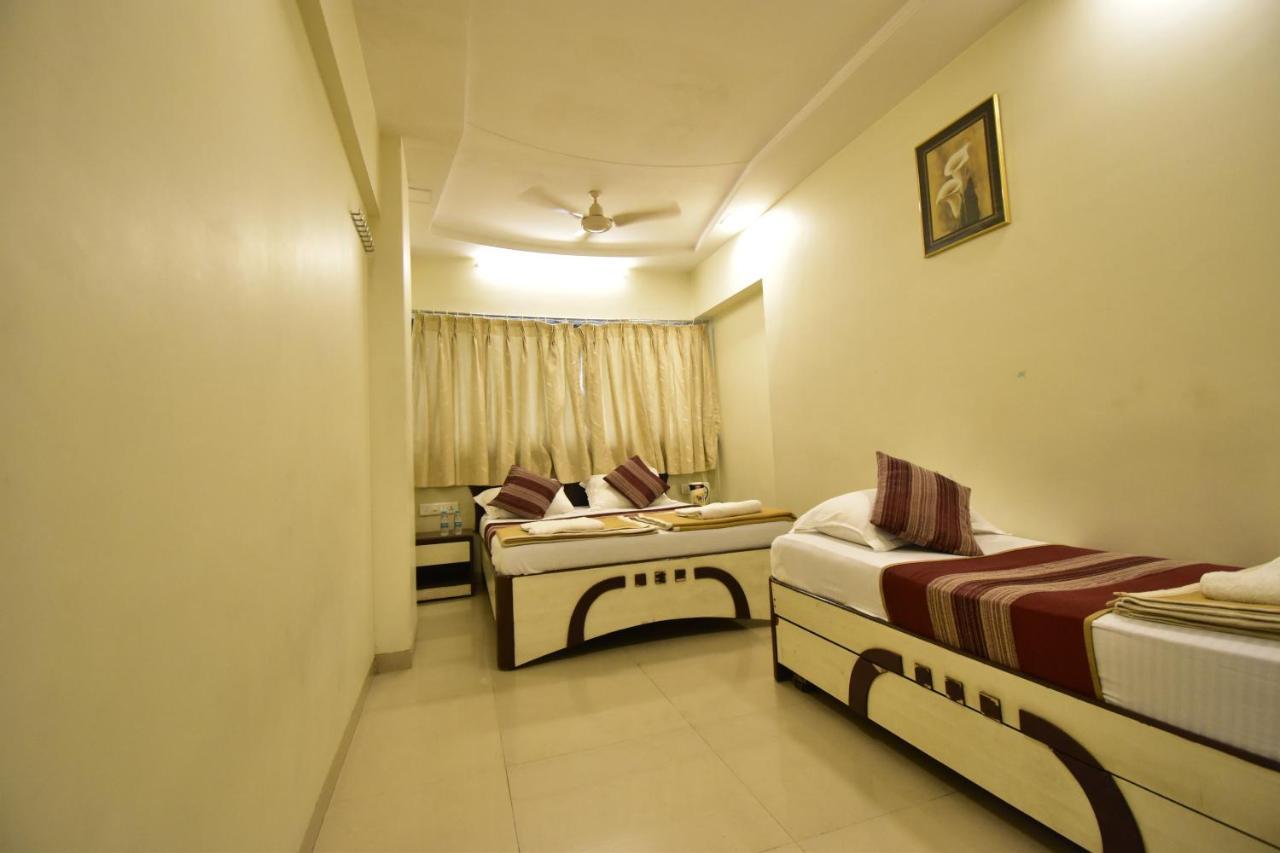 Hotel Kalpana Palace, Mumbai  Buitenkant foto