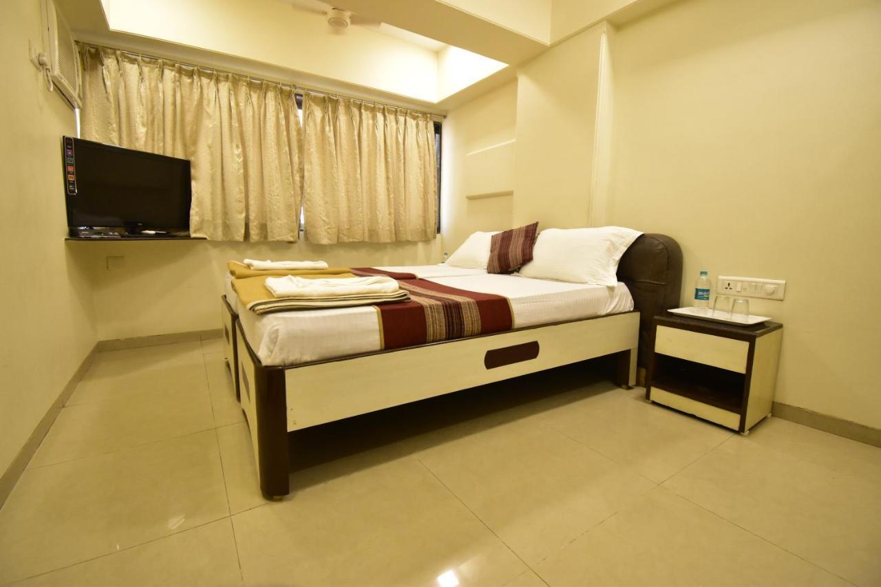 Hotel Kalpana Palace, Mumbai  Buitenkant foto