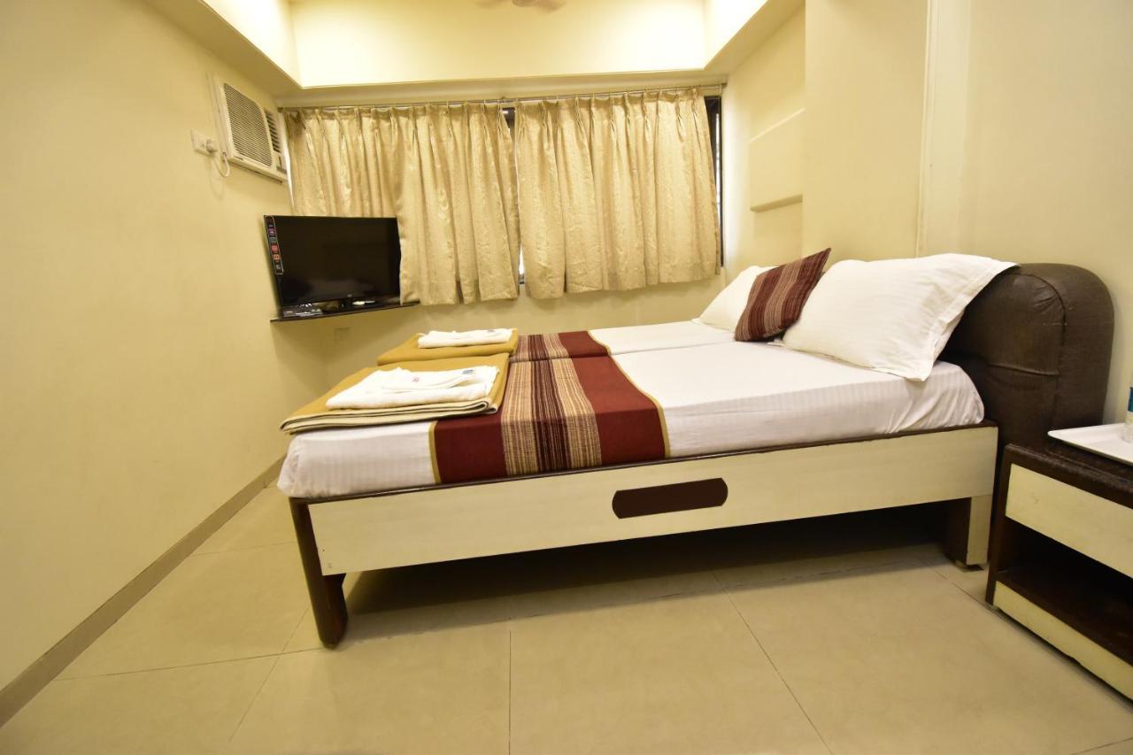 Hotel Kalpana Palace, Mumbai  Buitenkant foto