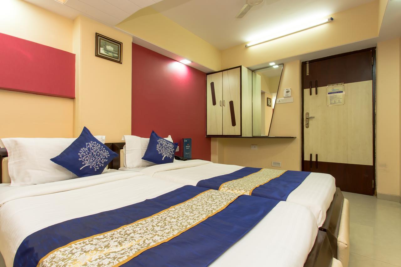 Hotel Kalpana Palace, Mumbai  Buitenkant foto