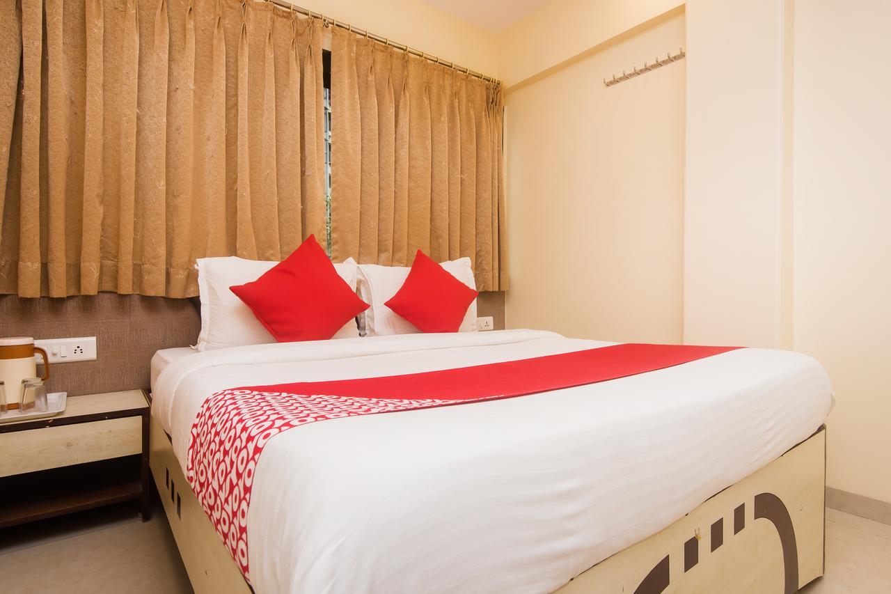 Hotel Kalpana Palace, Mumbai  Buitenkant foto